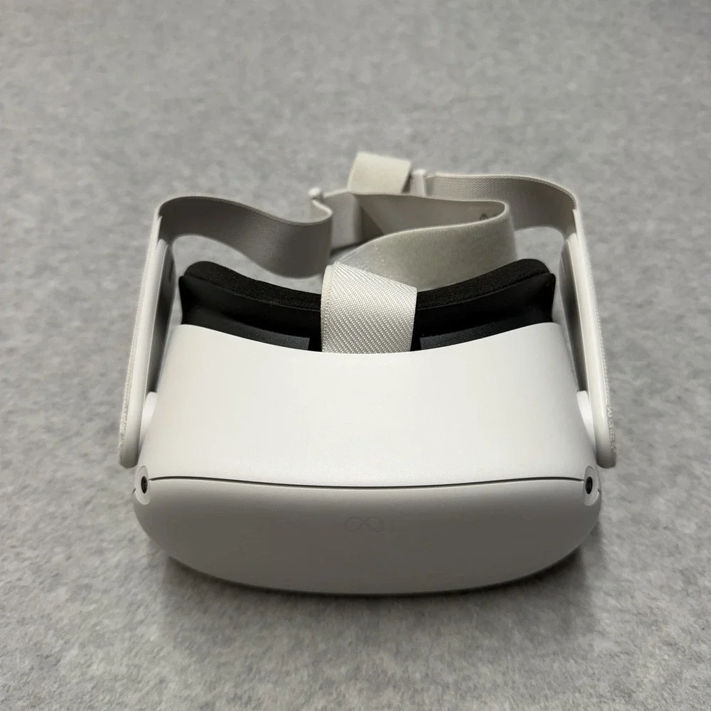 Meta Oculus Quest 2 VR Headset 128GB KW49CM White Headset Only Tested